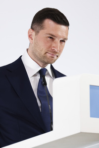 Pressekonferenz mit Jordan Bardella in Paris