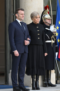 Empfang von König Felipe VI. in Paris