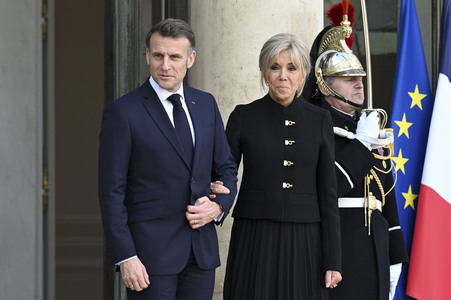 Empfang von König Felipe VI. in Paris