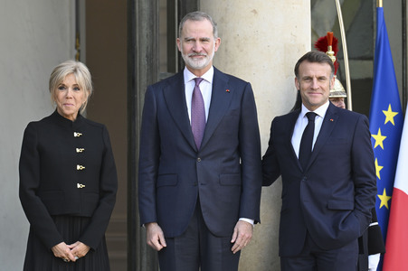 Empfang von König Felipe VI. in Paris