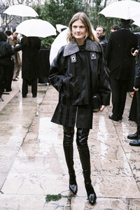 Celebrities auf der Paris Fashion Week 2026