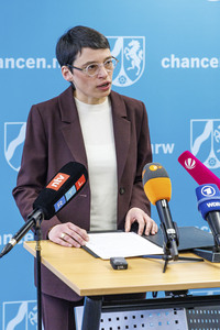 Rücktritt von Ministerin Josefine Paul in Düsseldorf