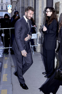 Ordensverleihung an Victoria Beckham in Paris