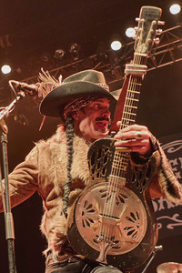 Konzert von Eric Sardinas in Prateln