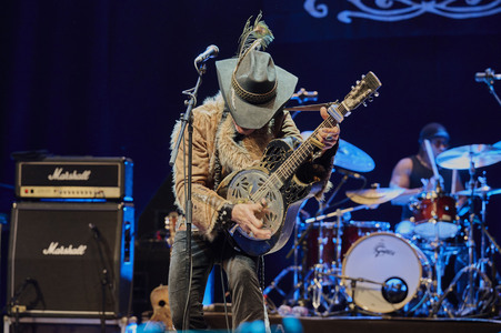 Konzert von Eric Sardinas in Prateln