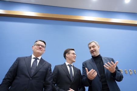 Bundespressekonferenz '3 Löwen Allianz' in Berlin