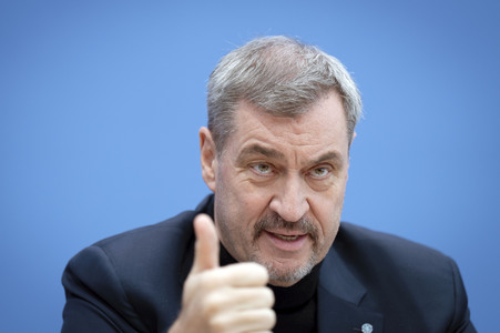 Bundespressekonferenz '3 Löwen Allianz' in Berlin