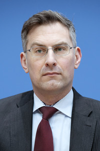 Bundespressekonferenz 'Nationale Dekade gegen Postinfektiöse Erkrankungen' in Berlin