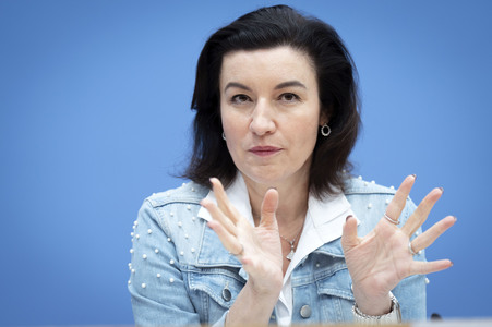 Bundespressekonferenz 'Nationale Dekade gegen Postinfektiöse Erkrankungen' in Berlin