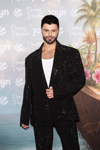 Premiere von 'Promis unter Palmen' in Köln