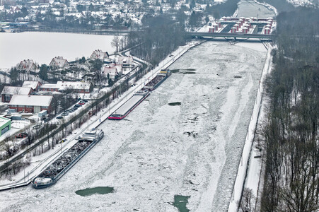Eisbildung am Mittellandkanal in Hannover