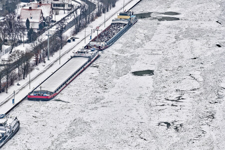 Eisbildung am Mittellandkanal in Hannover