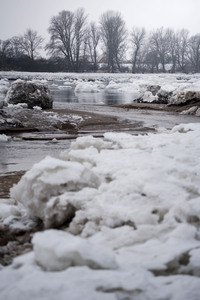 Eisschollen in Geesthacht
