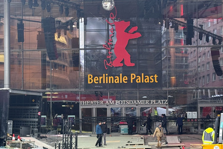 Aufbauarbeiten zur Berlinale 2026 in Berlin