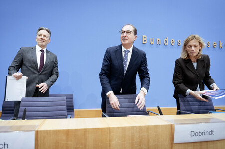 Bundespressekonferenz 'Vorstellung der Dunkelfeldstudie zur Gewaltbetroffenheit in Deutschland' in Berlin