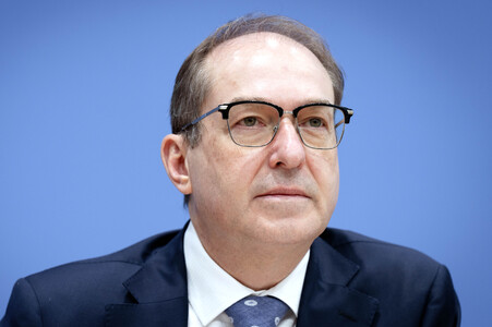Bundespressekonferenz 'Vorstellung der Dunkelfeldstudie zur Gewaltbetroffenheit in Deutschland' in Berlin