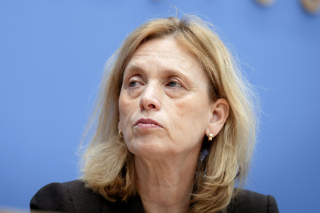 Bundespressekonferenz 'Vorstellung der Dunkelfeldstudie zur Gewaltbetroffenheit in Deutschland' in Berlin