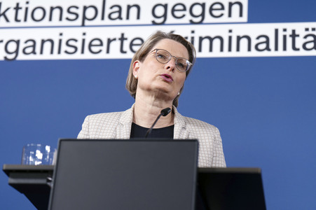 Pressekonferenz zur Vorstellung des Aktionsplans gegen Organisierte Kriminalität in Berlin