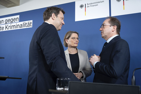 Pressekonferenz zur Vorstellung des Aktionsplans gegen Organisierte Kriminalität in Berlin