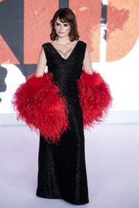 Fimpremiere 'The Bride! - Es lebe die Braut' in London