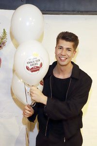 Charity-Veranstaltung 'Knack den Krebs' in Hamburg