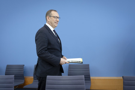Bundespressekonferenz 'Vorstellung des Jahresberichtes 2025' in Berlin