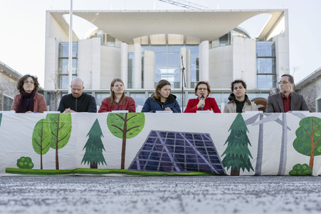 Pressekonferenz zu den geplanten Einschnitten bei der Energie- und Wärmewende in Berlin