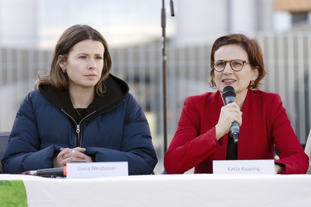 Pressekonferenz zu den geplanten Einschnitten bei der Energie- und Wärmewende in Berlin