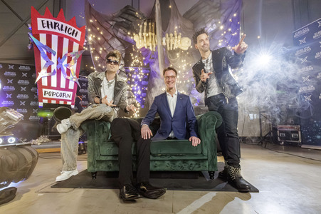 Besuch von Hendrik Wüst am Firmensitz der Ehrlich Entertainment GmbH in Bünde