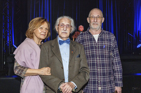 Leon Weintraub besucht die Ausstellung HOLO-VOICES in Essen