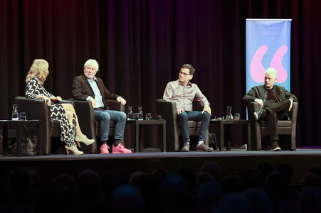 Jürgen Becker, Moritz Netenjakob, Susanne Pätzold und Michael Mittermeier auf der lit.Cologne 2026