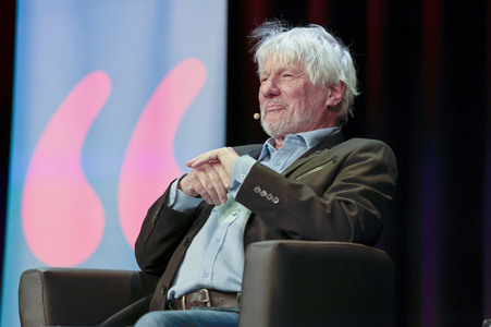 Jürgen Becker, Moritz Netenjakob, Susanne Pätzold und Michael Mittermeier auf der lit.Cologne 2026