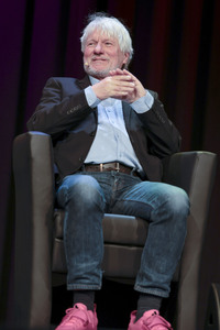 Jürgen Becker, Moritz Netenjakob, Susanne Pätzold und Michael Mittermeier auf der lit.Cologne 2026
