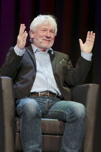 Jürgen Becker, Moritz Netenjakob, Susanne Pätzold und Michael Mittermeier auf der lit.Cologne 2026