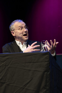 Anneke Kim Sarnau, Matthias Matschke und Knut Elstermann auf der lit.Cologne 2026