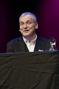 Anneke Kim Sarnau, Matthias Matschke und Knut Elstermann auf der lit.Cologne 2026