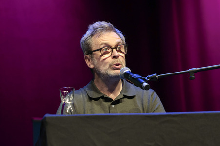 Anneke Kim Sarnau, Matthias Matschke und Knut Elstermann auf der lit.Cologne 2026