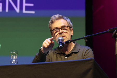 Anneke Kim Sarnau, Matthias Matschke und Knut Elstermann auf der lit.Cologne 2026
