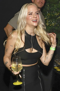 Eröffnung von Olivias Dschungel Bar in Hamburg