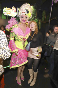 Eröffnung von Olivias Dschungel Bar in Hamburg