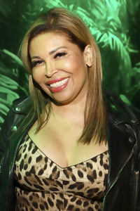 Eröffnung von Olivias Dschungel Bar in Hamburg