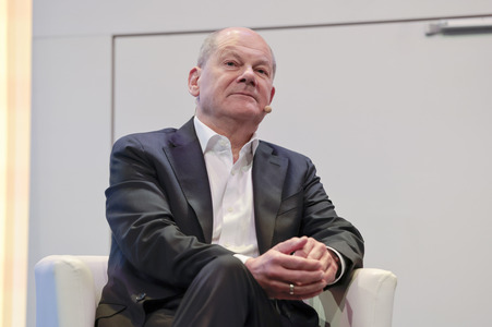 Olaf Scholz auf der lit.Cologne 2026