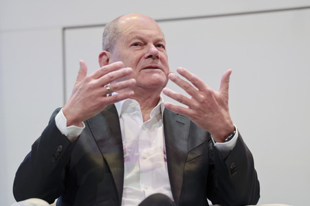 Olaf Scholz auf der lit.Cologne 2026