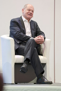 Olaf Scholz auf der lit.Cologne 2026