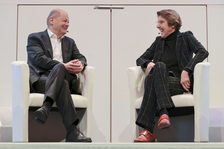 Olaf Scholz auf der lit.Cologne 2026