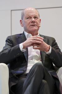 Olaf Scholz auf der lit.Cologne 2026