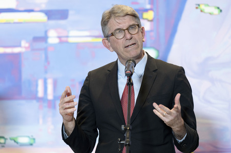 Kulturstaatsminister Weimer trifft Vertreter von Streaming‑Diensten in Berlin