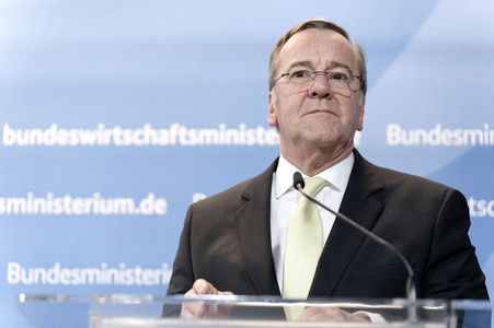 Pressestatement zum Industriedialog Sicherheits- und Verteidigungsindustrie in Berlin