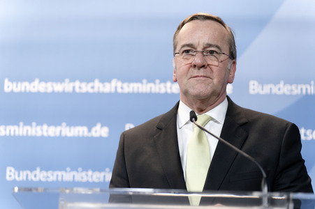 Pressestatement zum Industriedialog Sicherheits- und Verteidigungsindustrie in Berlin