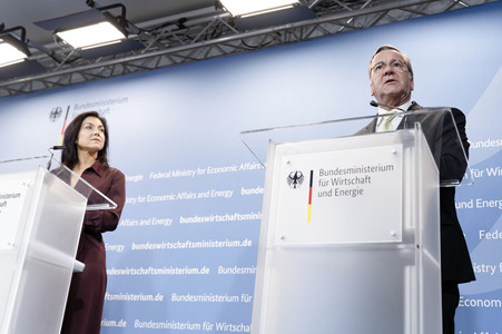 Pressestatement zum Industriedialog Sicherheits- und Verteidigungsindustrie in Berlin